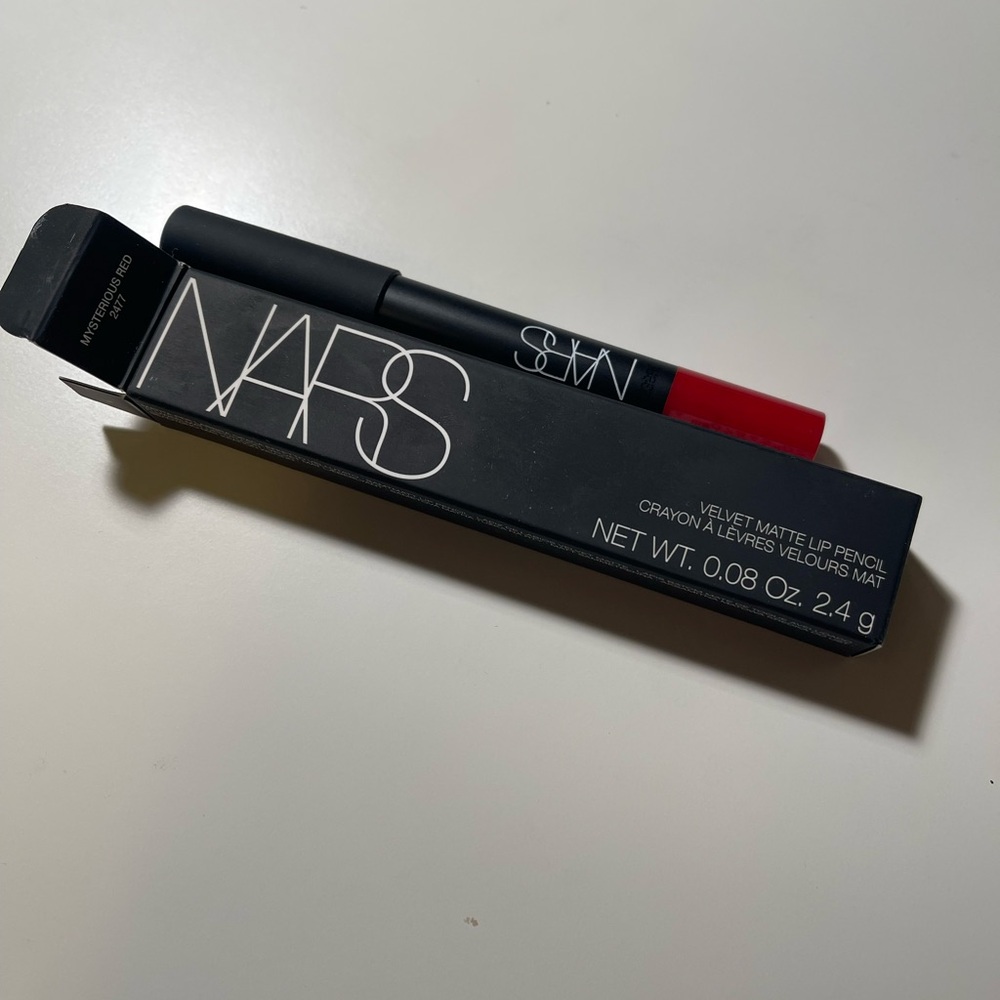 Nars lip pencil in the shade mysterious red